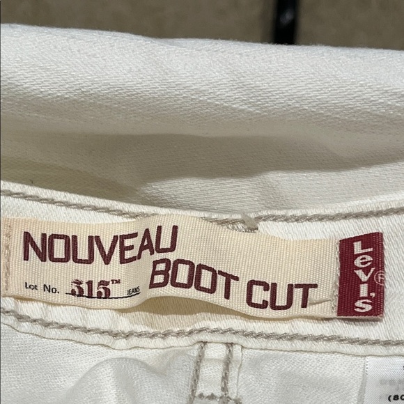Levi's CREAM Nouveau Boot Cut  515 Jeans, LOW RISE, SLIM FIT, WOMEN SIZE 10 L=M - Picture 8 of 12